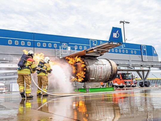 Training unter echten Bedingungen bringt der Feuerwehr Sicherheit für den Ernstfall.(Bild:  Fire Go GmbH)