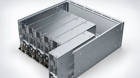 Die modulare DC-Stromversorgung von Burger Engineering kombiniert bis zu acht Netzteilmodule in einem 19-Zoll-Baugruppenträger und liefert je nach Konfiguration bis zu 24 kW. (Bild: Burger Engineering)