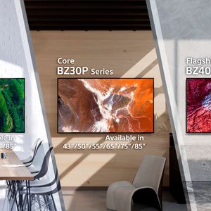 Die Bravia-BZ-P-Serie gliedert sich in die drei Modellreihen: BZ40P, BZ35P und BZ30P. Sie unterscheiden sich unter anderem durch den Grad der Entspiegelung bei der Deep-Black-Non-Glare-Technologie.  (Bild:  Sony)