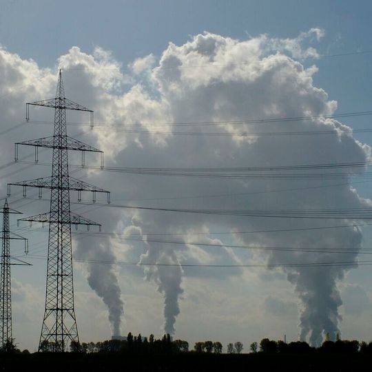Upgrading, or retrofitting, the world's iron and steel processing plants early could reduce carbon emissions by up to 70 gigatonnes by 2050. Upgrading, or retrofitting, the world's iron and steel processing plants early could reduce carbon emissions by up to 70 gigatonnes by 2050.