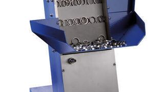 Die Konstruktion des Stufenhubförderers besteht aus weniger Bauteilen als die großen Zuführsysteme, was sich laut Sortimat im günstigeren Preis widerspiegelt. Bild: Sortimat (Archiv: Vogel Business Media)