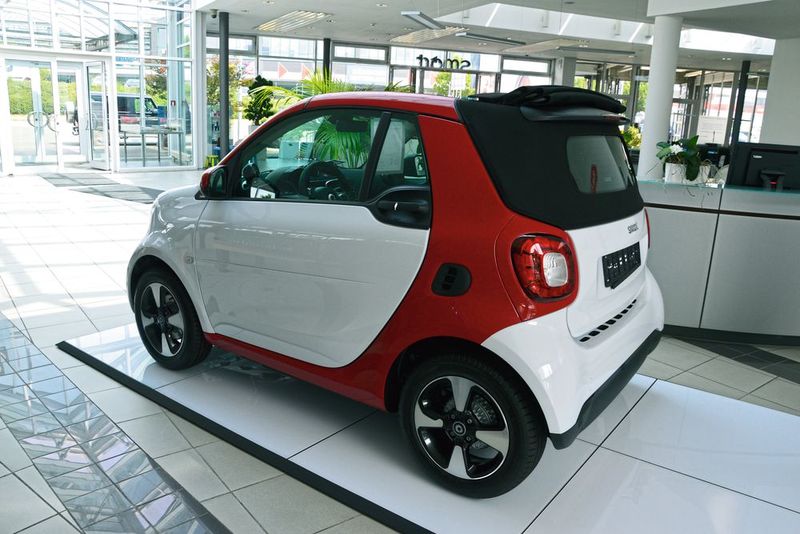 ... und Smart und hat seine Onlinestrategie in den vergangenen beiden Jahren grundlegend überarbeitet. (Bild: Achter/»kfz-betrieb«)