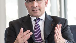 Peter Meier: „Gerade unsere Neuausrichtung des Außendienstes untermauert die langfristige Zusammenarbeit mit dem Kfz-Gewerbe.“ (Nürnberger)