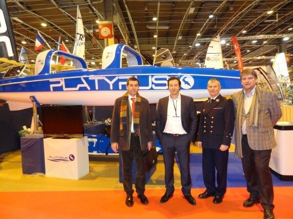 Präsentation des elektrisch angetriebenen Freizeit-Boots Platypus auf dem Salon Nautique de Paris 2012  (Platypus)