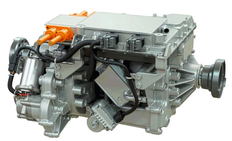 Im integrierten Antriebsmodul (iDM) sind Leistungselektronik, Elektromotor und mechanische Komponenten in einer kompakten, erprobten eAxle-Einheit zusammengefasst.