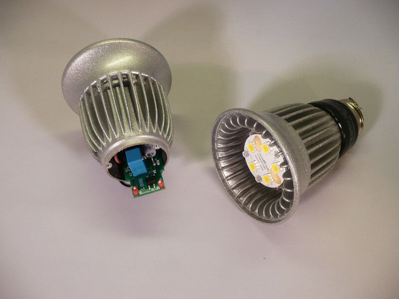 Bild 1: In einem LED-basierten Lampenersatz ist wenig Platz für ein Netzteil. (Texas Instruments)