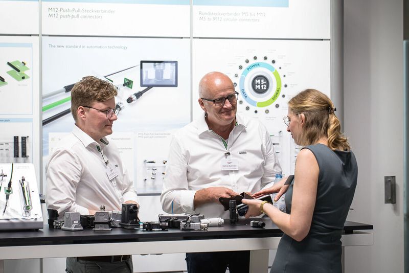 Steckverbinderkongress 2023 Tag 2: Kongress mit Trendthemen von PCF über DC-Steckverbinder, Hybridsteckverbinder, Qualifizierung, Single Pair Ethernet, Hands-on Workshops bis zu 3D-Druck und Konfektionierung. (Bild: Stefan Bausewein)