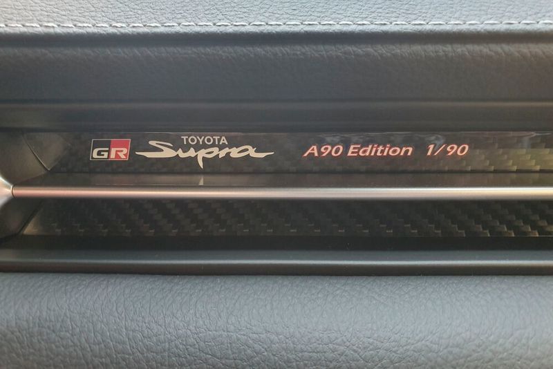 Auf der Armaturentafel ist festgehalten, dass es sich um eine limitierte Edition handelt. (Mauritz/»kfz-betrieb«)