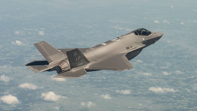 Die F-35 gilt als modernstes Kampfflugzeug der Welt und wird auch für das nukleare Abschreckungskonzept der Nato gekauft.(Bild:  Lockheed Martin/ Liz Lutz)