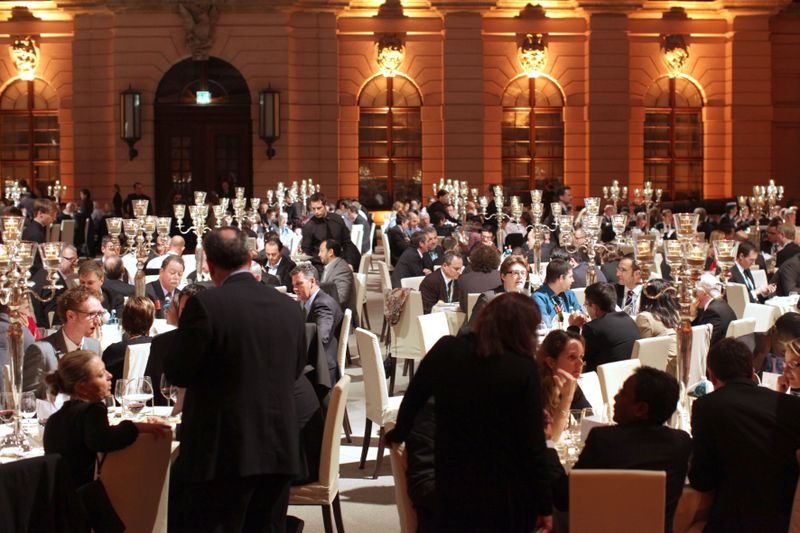 Beim Dinner im Deutschen Historischen Museum in Berlin konnten sich Partner und Sage-Mitarbeiter ideal austauschen. (Sage)