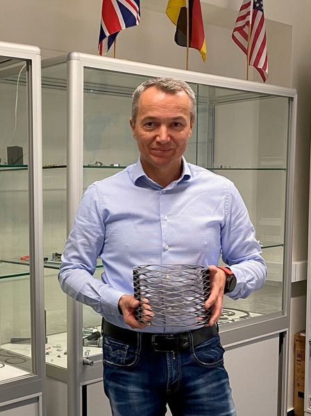 TFC-Local Manager Johannes Lambertz: „In einem E-Drive kann eine Crest-to-Crest-Wellenfeder die erforderliche Last bei niedrigster Federrate liefern und dabei sowohl die mechanischen Toleranzen als auch die Wärmedehnungen innerhalb kleiner Lastunterschiede ausgleichen.“ (TFC/Smalley)