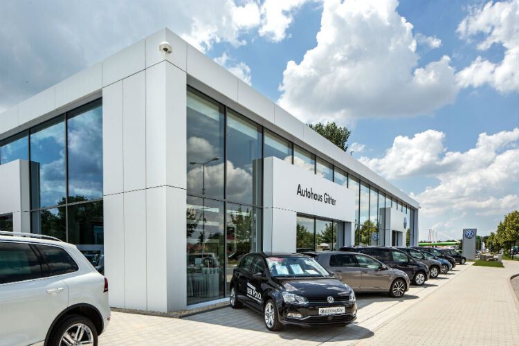 Eine klare und offene Architektursprache kennzeichnet den Neubau. (Foto: Bansini)