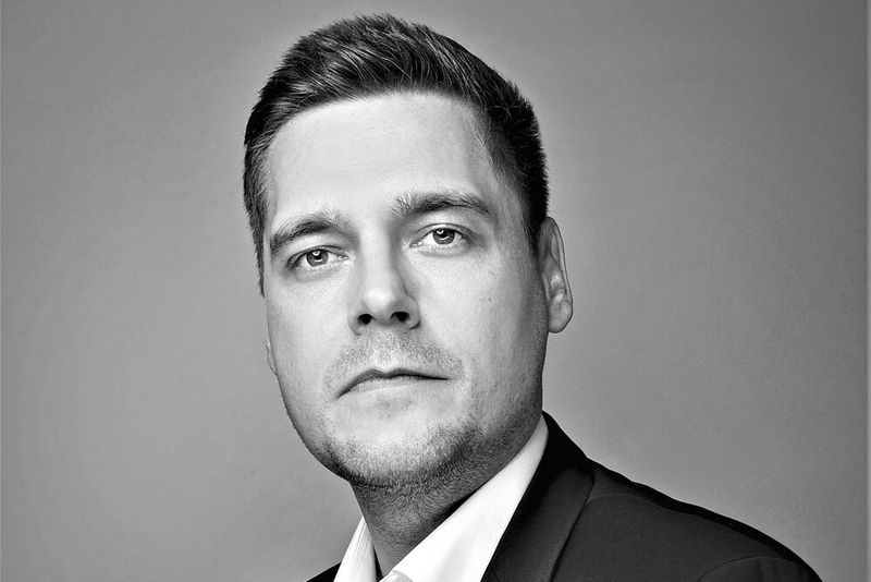 Luka Dallmeier, Santander Consumer Leasing, stellt die besonderen Auktionsformate von Santander Used Cars Trade vor. (Bild: Santander)