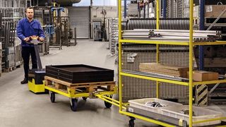 Der Mini-Schlepper zieht bis zu 2000 kg leichte bis mittelschwere Lasten. (Kaiser+Kraft)