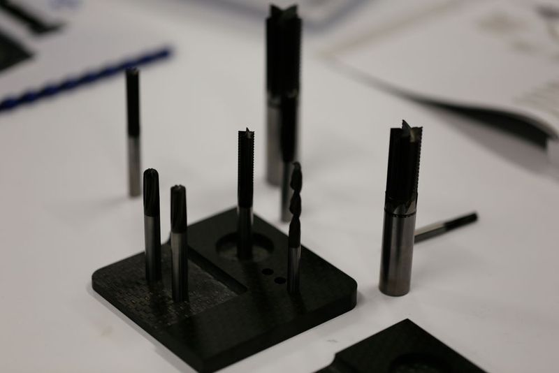 Werkzeuge für die CFK und Verbund-Werkstoffbearbeitung (Matthias Böhm)