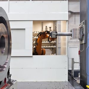 Die Bohrspindel lässt sich in W-Richtung um 1200 Millimeter ausfahren.