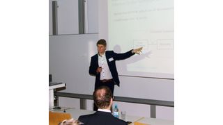 Insgesamt 32 Fachvorträge bot das Symposium zum Thema Mikrosystemtechnik an der Hochschule Landshut. Im Bild ist Benjamin Brandenbourger von fortiss. In seinem Vortrag ging es um die Konfiguration und Identifikation von voll integrierten Automatisierungskomponenten. (Bild: fortiss GmbH)