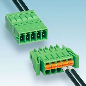 Bild 3: Leiterplattensteckverbinder mit werkzeuglosem und zeitsparendem Push-in-Anschluss. Die definierte Kontaktkraft sorgt für die langzeitstabile Kontaktierung einer Wire-to-wire-Verbindung.(Bild:  Phoenix Contact)