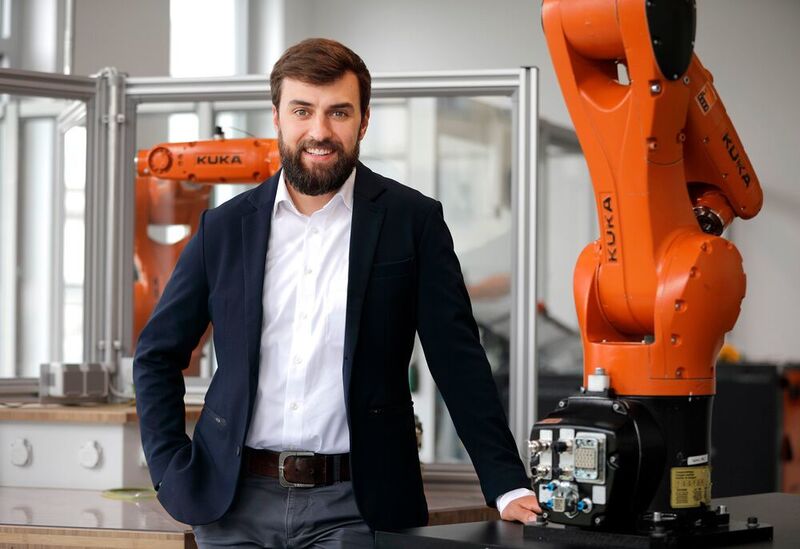 Benjamin Baumann, Product Architect „The Robot X-perience” bei Kuka: „Robotik wird Mainstream. Der Schlüssel dazu liegt in der einfachen Inbetriebnahme und Programmierung.“ (Kuka)