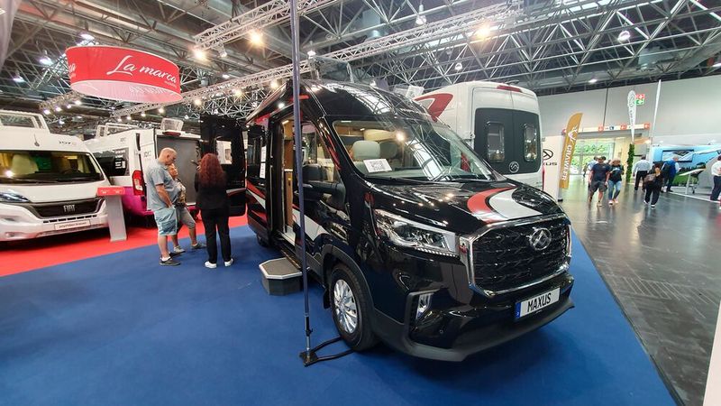 Dafür waren auch ein paar chinesische Hersteller auf der Messe vertreten: So setzt La Marca auf den E-Deliver 9 von Maxus. (Bild: Mauritz – VCG)