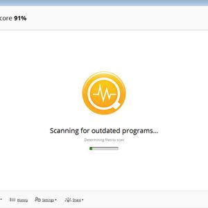 Secunia PSI untersucht den Rechner nach veralteten Programmen, aus dem Scan ergibt sich der oben angegebene System Score.