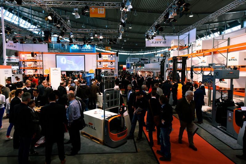 Die 15. Internationale Fachmesse für Distribution in Stuttgart, Material- und Informationsfluss Logimat steht unter dem Motto «Wandel gestalten: Digital – Vernetzt – Innovativ» vom 14. bis 16. März 2017 ganz im Zeichen der Zukunftsprojekte Industrie 4.0 und dem Internet der Dinge. (Euroexpo)