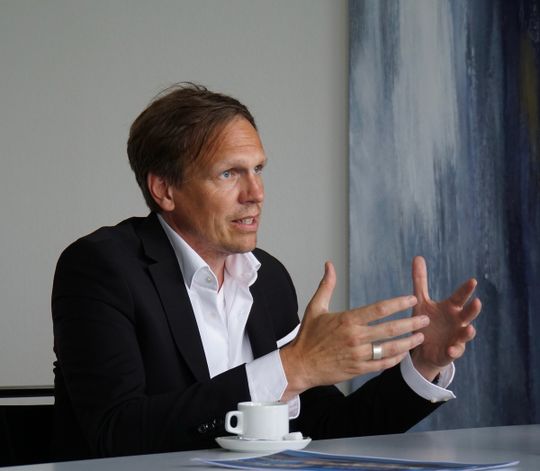 Dirk E. Hebel ist Professor für Nachhaltiges Bauen, Fakultät Architektur, KIT Karlsruhe. (Bild:  Oliver Göbel)