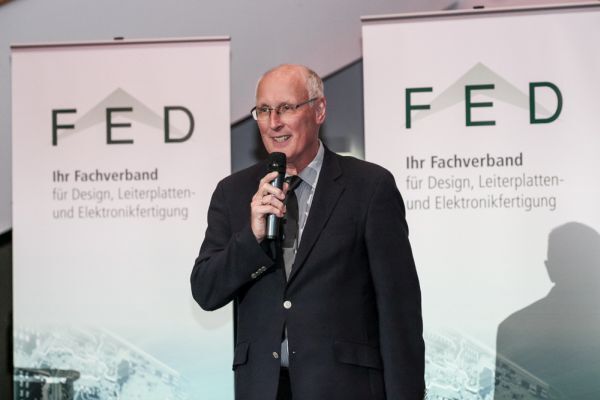 Der Vorstandsvorsitzende des FED und Schrimherr des E²MS-Award Prof.Dr. Rainer Thüringer richtete das Grußwort an die Gäste. (Bild: FED)