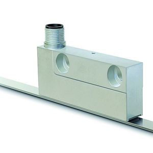 Im Gegensatz zu optischen Messsystemen machen magnetischen Sensoren Verschmutzungen und Feuchtigkeit nichts aus. Beim MSA 111 C entfallen außerdem lästige Referenzierfahrten.