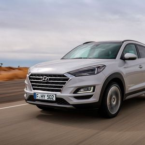 (Hyundai)