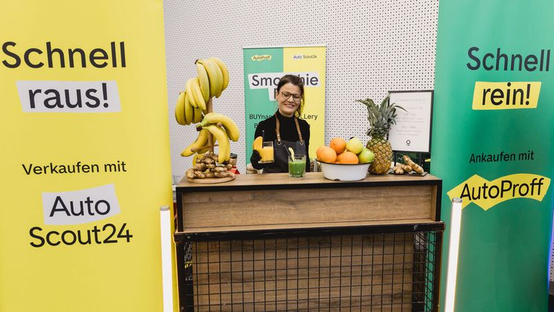 Wahlweise gab es einen Vitamin-Kick an der Smoothie-Bar von Autoscout 24 und Autoproff. (Bild: Stefan Bausewein)