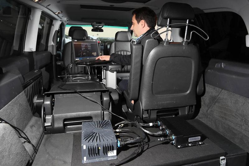 Blick den Nokias Messwagen: Im Stuttgarter Umland wird die angepasste LTE-Technik derzeit noch auf Herz und Nieren getestet. (Nokia)
