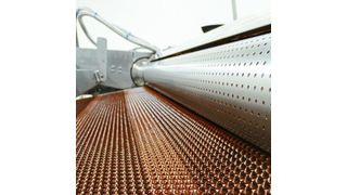 Mit dem Rotoform HP lassen sich gleichmäßige Schokoladen-Pastillen produzieren. (Ipco)