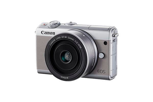 Die EOS M100 hat 24,2 Megapixel Auflösung, einen Digic-7-Prozessor an Bord und bietet eine ISO-Empfindlichkeit von 100 bis 25.600. (CANON INC.)