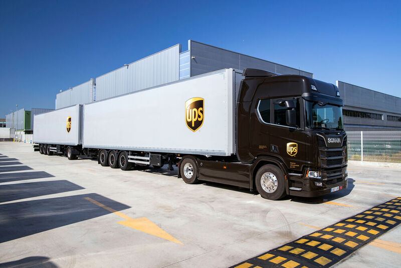 Mit UPS-Duo-Trailern lassen sich mehr Waren transportieren und gleichzeitig Kraftstoff einsparen.