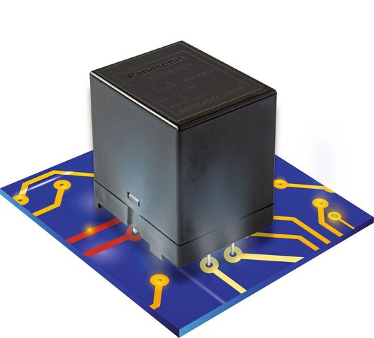 Power relays: Applied directly to the printed circuit board, the new HE power relays have the potential to replace contactors. (Bild:  Panasonic)