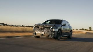 Die ADAS-Entwicklungen mit Momenta sollen vorerst nur bei Modellen zum Einsatz kommen, die in China gebaut werden, etwa den für 2026 erwarteten neuen iX3. (Bild: BMW)