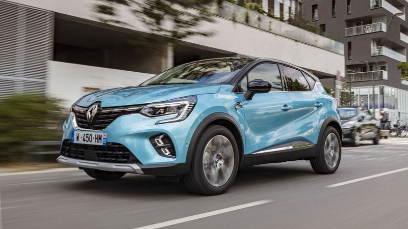 2023 schickt Renault vom B-Segment-SUV Captur eine verlängerte Version an den Start. Sie soll die Lücke zum Austral füllen und den Einstieg ins C-Segment bilden. (Bild: Renault)