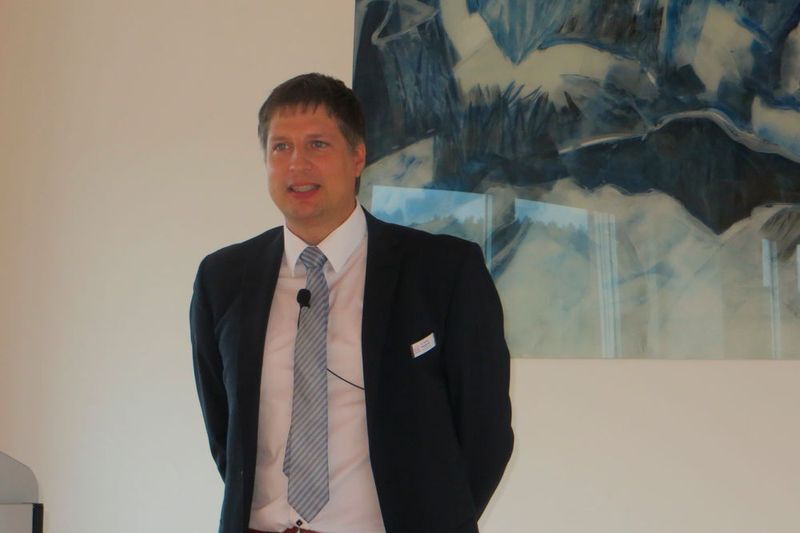 Dr. Thomas Wisspeintner, Geschäftsführer Marketing, Vertrieb und Administration, erklärte während einer Pressekonferenz Mitte Juli in Ortenburg: „Wir sind stolz darauf, für viele unserer Kunden kein Lieferant, sondern ein Entwicklungspartner zu sein.“ (S.Kunze/elektrotechnik)