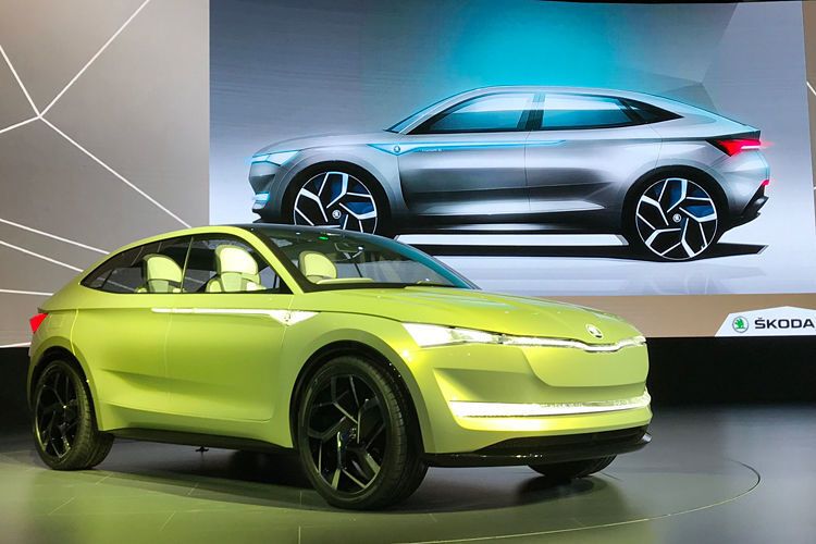 Der Stromer ist 4,65 Meter lang, knapp zwei Meter breit und 1,55 Meter hoch. (SP-X/Michael Specht)