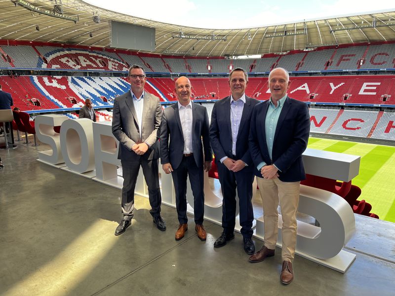 Das  EMEA und DACH Management Team von Sophos (v. l.) Jason Ellis, Frank Pütz, Sven Janssen und Dermot Hayden. (IT-BUSINESS)