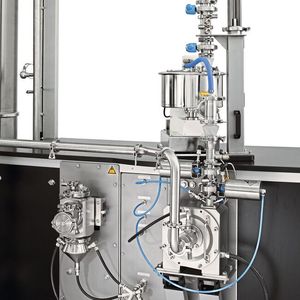 Im Testcenter können Versuche auf größeren Produktionsmaschinen mit einer Durchsatzleistung von bis zu mehreren hundert Kilo pro Stunde durchgeführt werden.