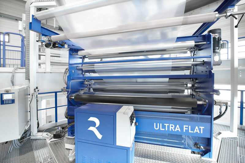 Mit dem System Evolution Ultra Flat will Reifenhäuser Blown Film neue Standards in Sachen Planlage von Folien setzen und so ein drittes Qualitätskriterium für die Folienproduktion installieren. (Reifenhäuser)