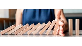 Angestellte sind wesentlich kritischer bei der Auswahl ihres Arbeitsplatzes. Um bestehende Arbeitnehmer langfristig zu binden und neue zu gewinnen, muss sich das tradierte Arbeitsplatzkonzept wandeln. (Bild: © Jo Panuwat D - stock.adobe.com)