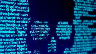 Auch in der Gesundheits­branche hält das Internet der Dinge vermehrt Einzug. In Kombination mit nicht partitionierten Netzwerken, unzureichenden Zugangs­kontrollen und der Verwendung von Alt­systemen entsteht dabei eine riesige, für Angriffe anfällige IT-Landschaft
 (James Thew – stock.adobe.com)