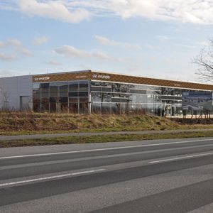 Das Unternehmen gehört zu den ersten, die bereits Elemente der neuen Hyundai-CI umsetzen.(Foto:  Autohaus Claas Wehner)