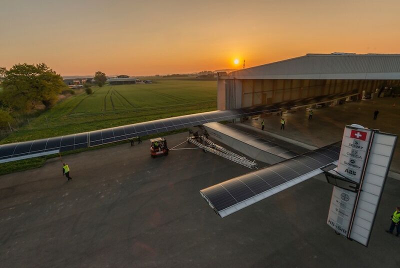 Solar Impulse will mit ihrem selbst konstruierten Solar-Flugzeug eine Weltumrundung schaffen. (Solar Impulse)