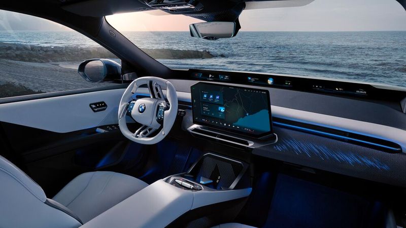 Das Bediensystem ist komplett neu. (Bild: BMW)