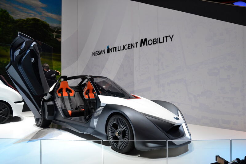 Nissan hat den Blade Glider mit nach Genf gebracht. Den vollelektrischen Sportwagen versteht der Autobauer als Vorläufer für eine Reihe von Zukunftstechnologien, die Intelligent Mobility, Nachhaltigkeit und das Leistungspotential von Sportwagen kombinieren. (Mauritz / »kfz-betrieb«)