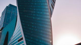 Unternehmen bauen vernetzte Produkte, Anlagen und Maschinen und bieten erste digitale Services an – diese Schritte stellen jedoch nur die erste Grundlage zum erfolgreichen Geschäftsmodell dar. (Bild: gemeinfrei)